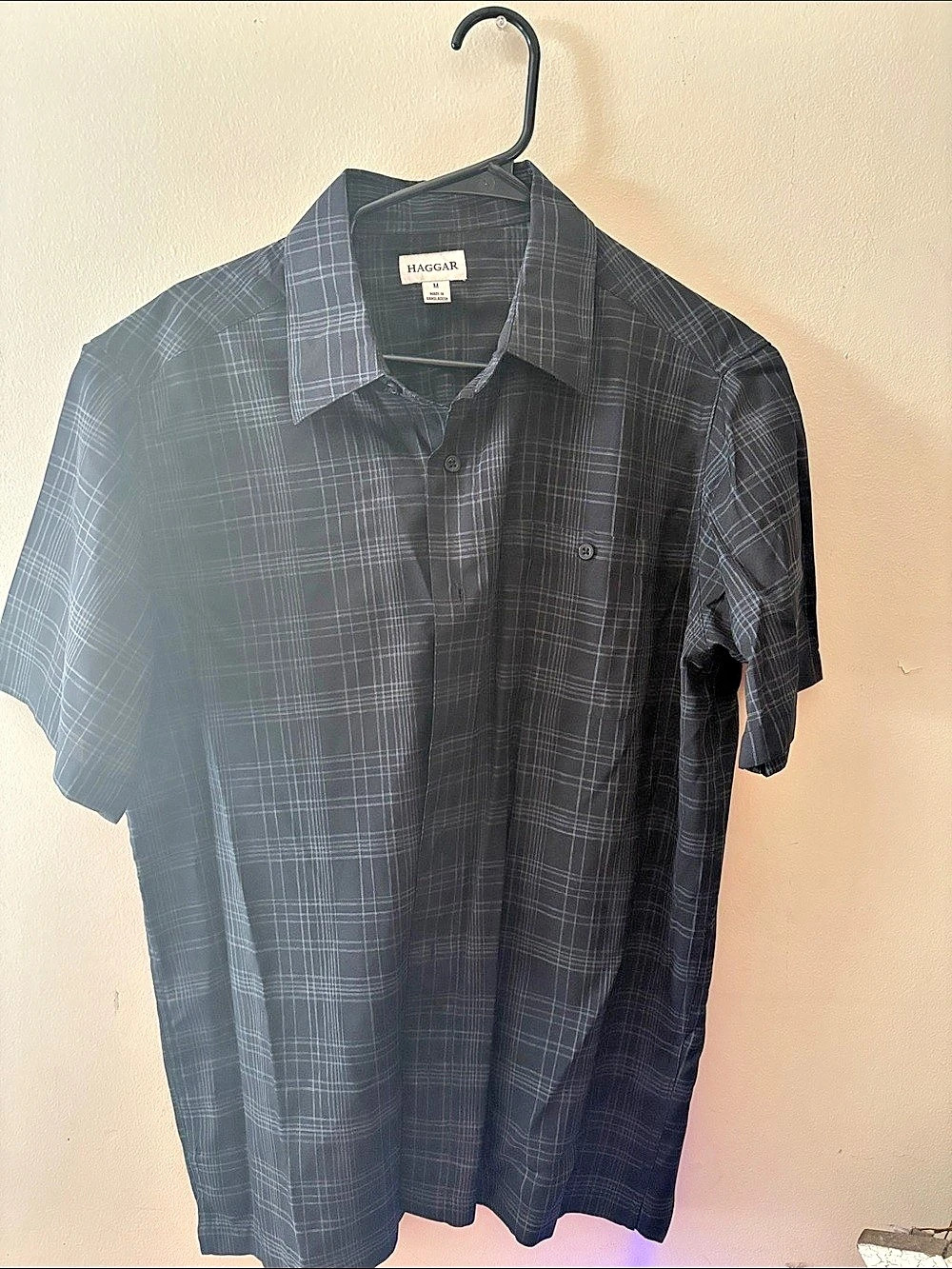 Haggar Plaid Short Sleeve Shirt in Gray Size Medium